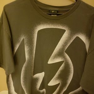 Electric tee shirt